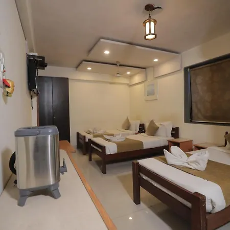 Hotel The Excellency 3*