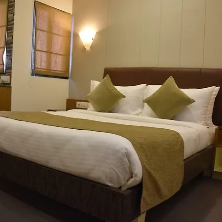The Excellency Hotel 3*